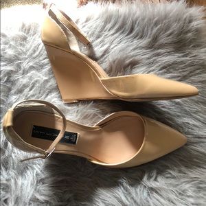 Comfy & stylish Steve Madden heels with low wedge